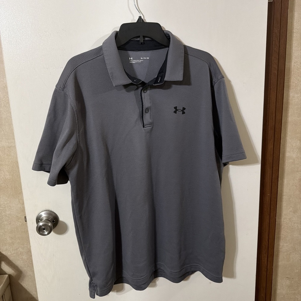 GRAY UNDER ARMOUR GOLF SHIRT SIZE XL